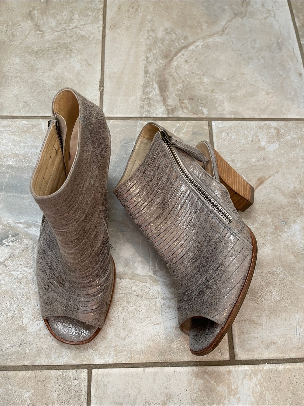 Paul Green Cayanne Smoke Brushed Metallic Peep-Toe Bootie US 7
